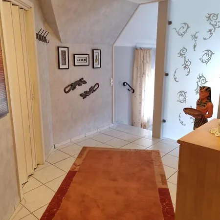 Haus Overbeck * 施内沃丁根